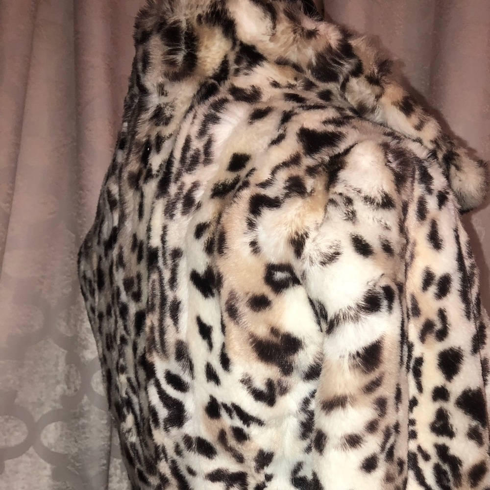 Fur coat - Picture 4 of 8